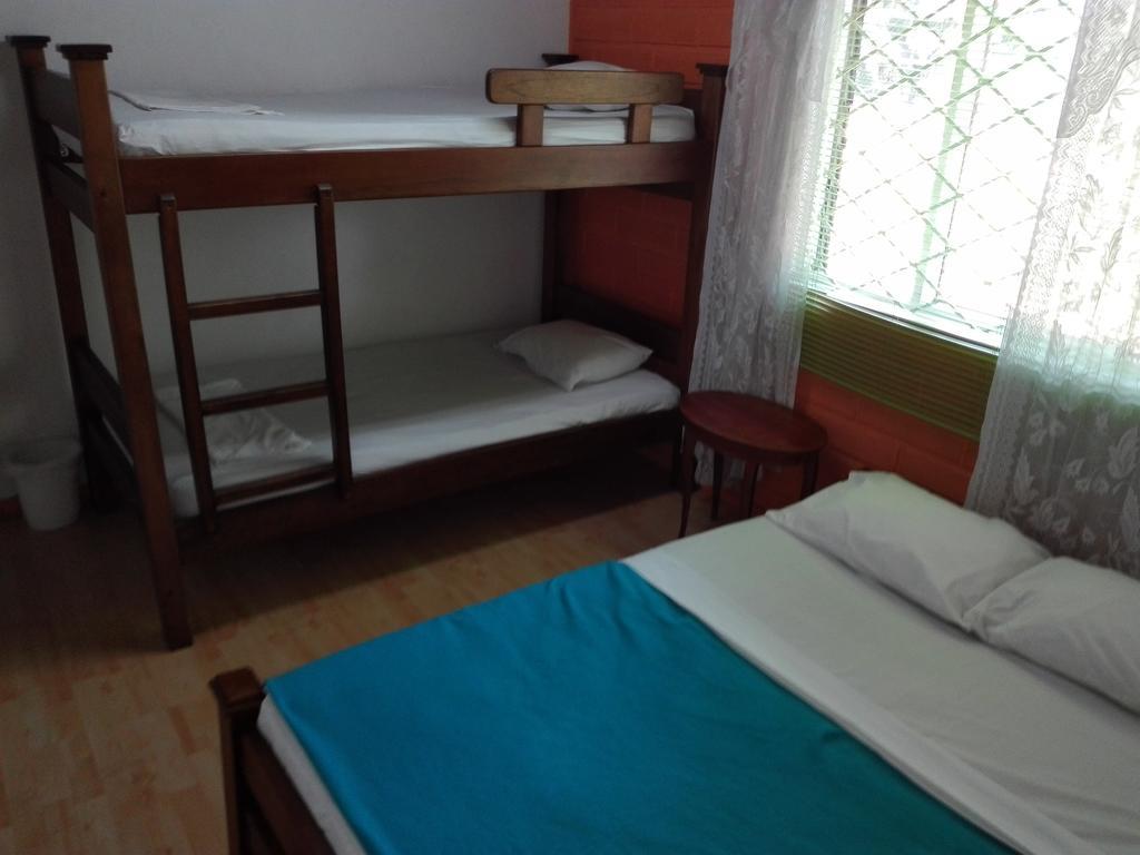 מדיין Spring City Hostel מראה חיצוני תמונה