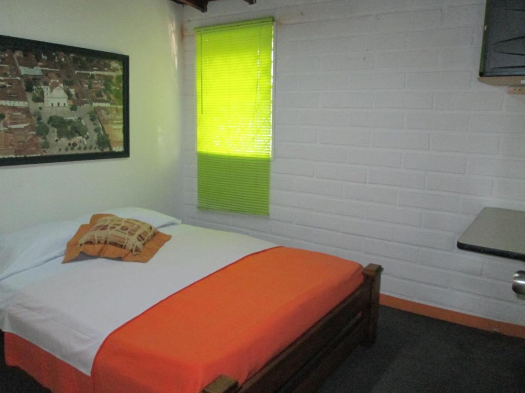 מדיין Spring City Hostel מראה חיצוני תמונה