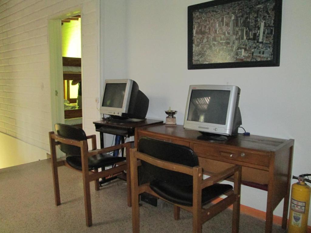 מדיין Spring City Hostel מראה חיצוני תמונה
