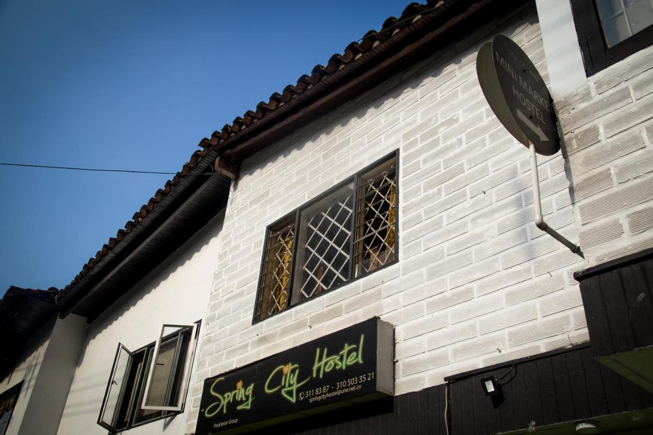 מדיין Spring City Hostel מראה חיצוני תמונה