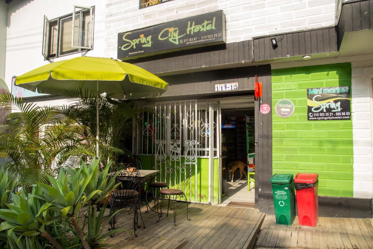 מדיין Spring City Hostel מראה חיצוני תמונה