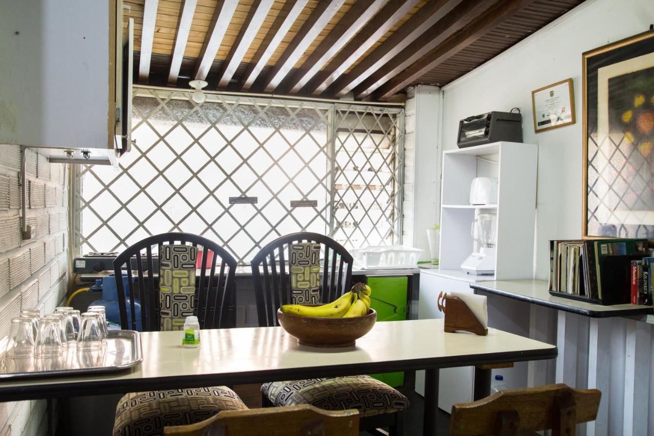 מדיין Spring City Hostel מראה חיצוני תמונה