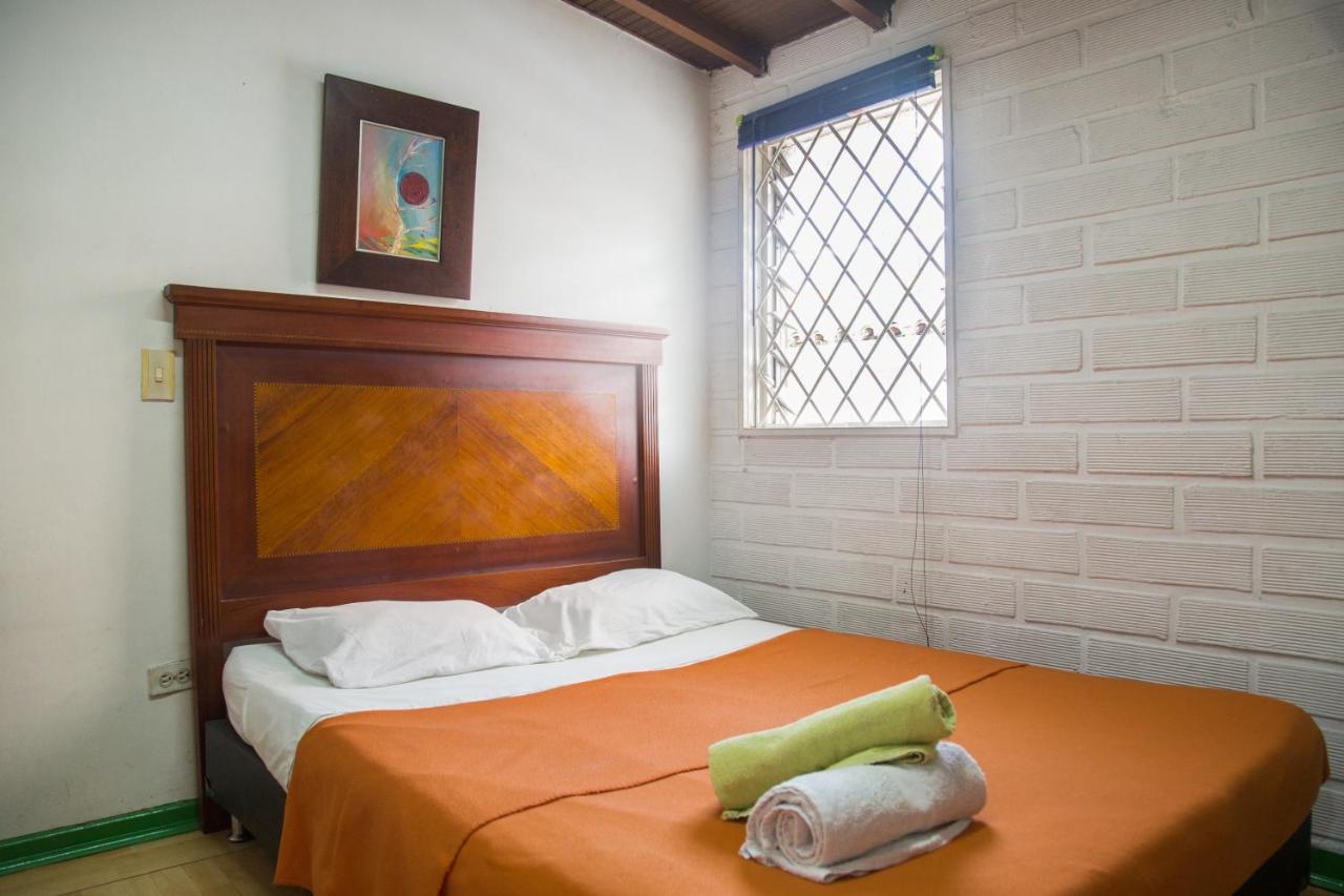 מדיין Spring City Hostel מראה חיצוני תמונה